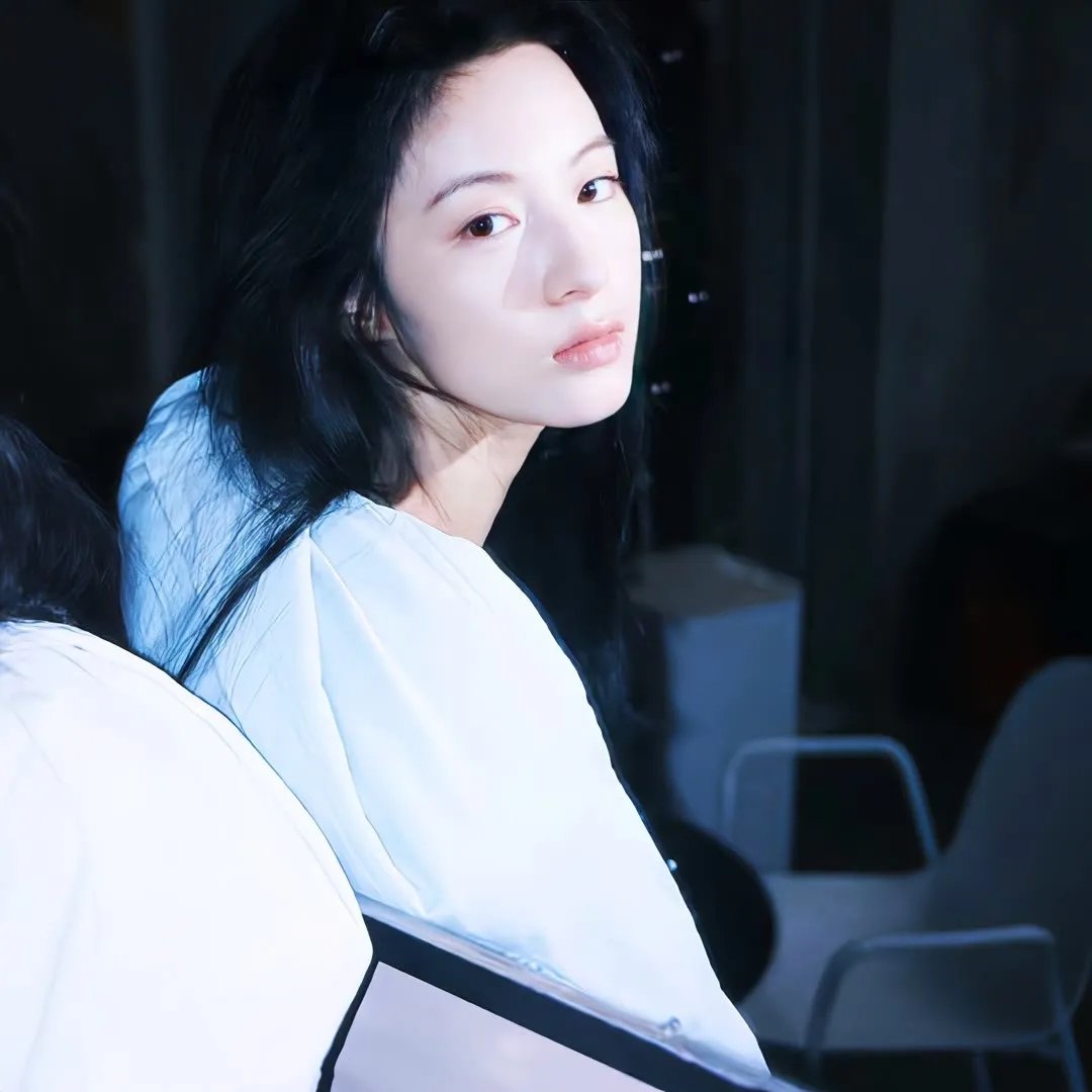 另一个女人